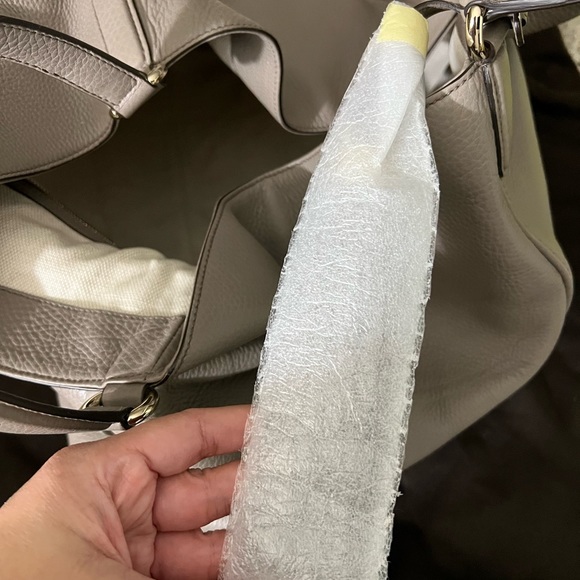 BNWT- Authentic Gucci large soho. Gray. - Picture 8 of 11